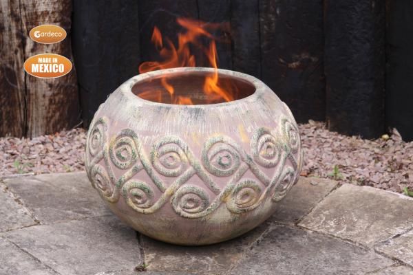 Gardeco Aestrel Celtic Clay Fire Bowl, Clay Fire Pit Bowl
